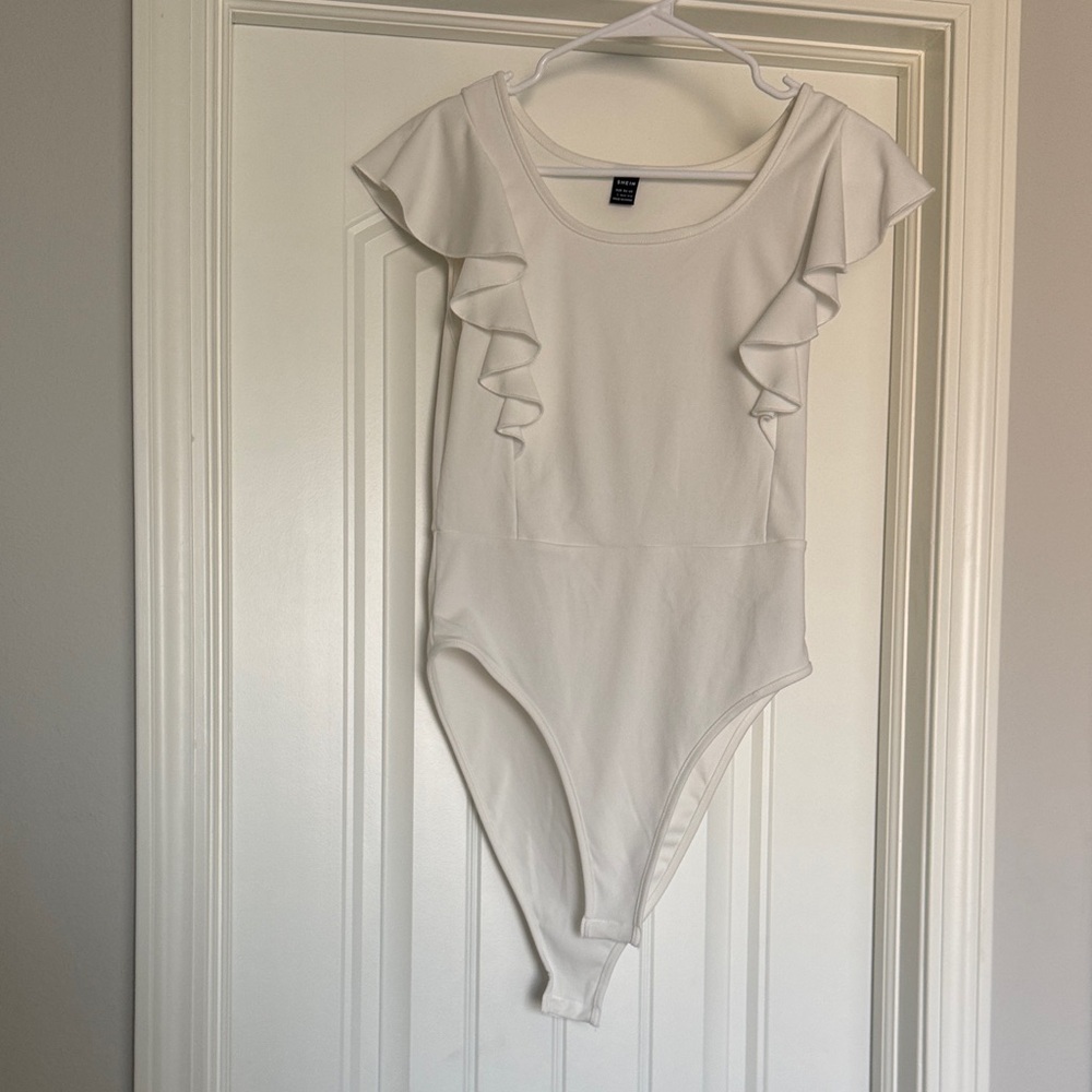 White Ruffled Sleeve Bodysuit